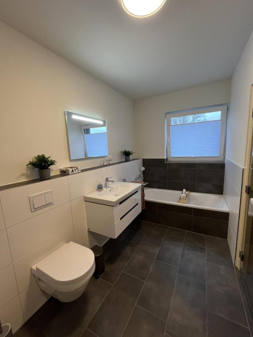 Diemelblick Acht - Ferienhaus Fuer 6 Personen Mit Sauna, Garten Und Dachterrasse Mit Panoramablick 헤링하우젠 외부 사진