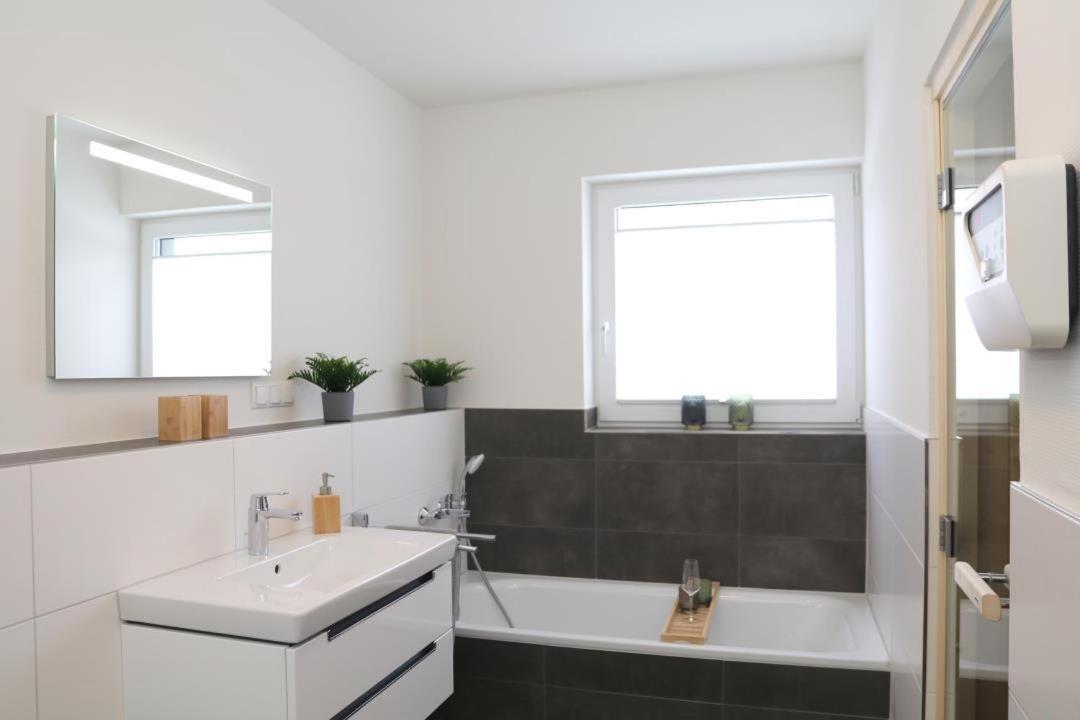Diemelblick Acht - Ferienhaus Fuer 6 Personen Mit Sauna, Garten Und Dachterrasse Mit Panoramablick 헤링하우젠 외부 사진